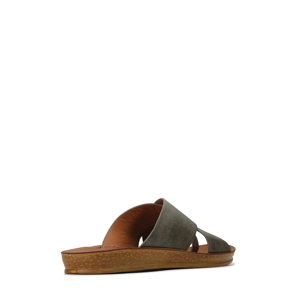 BRISH SLIDE SANDAL