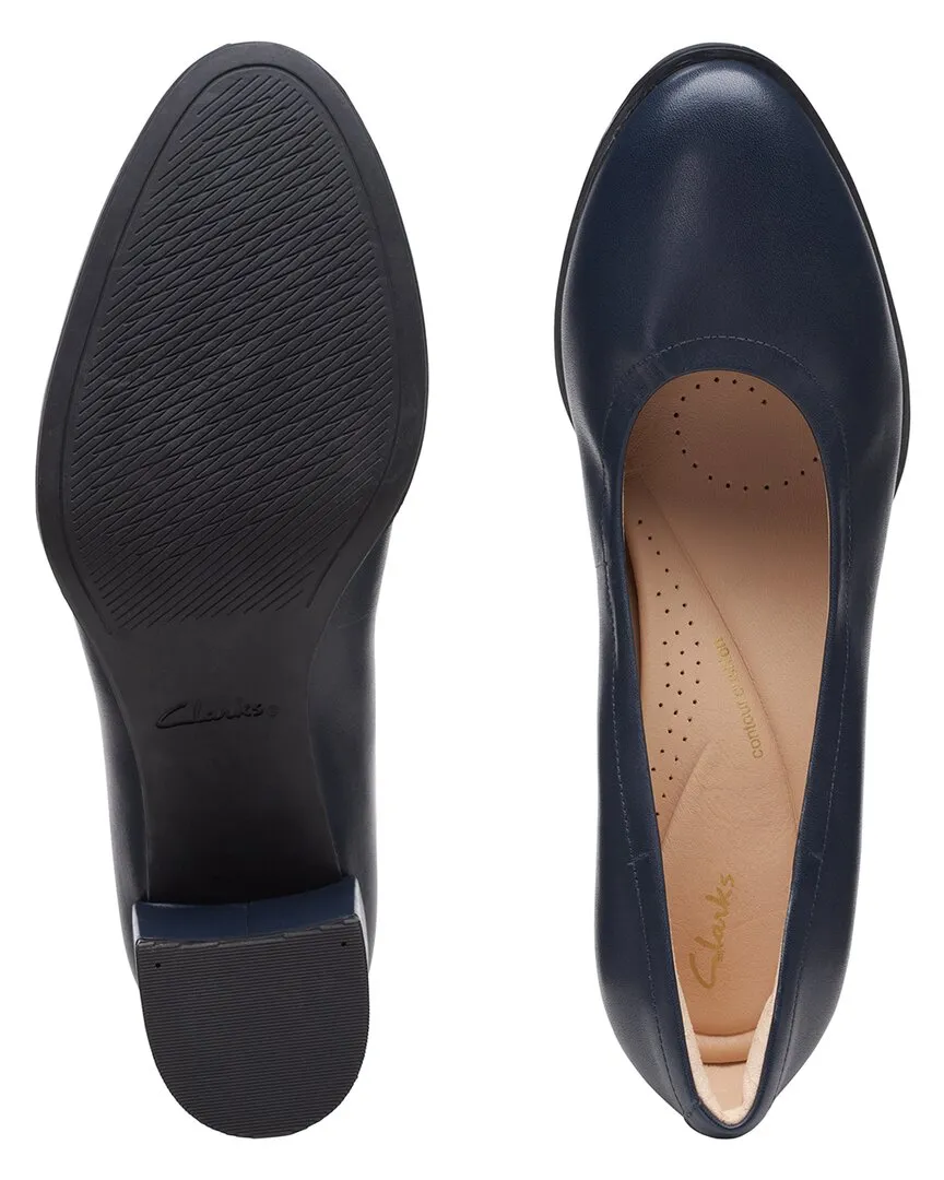 Clarks Freva55 Court Leather Flat