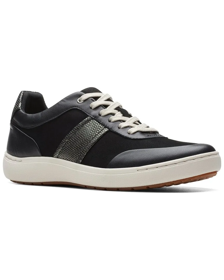 Clarks Nalle Fern Leather Flat