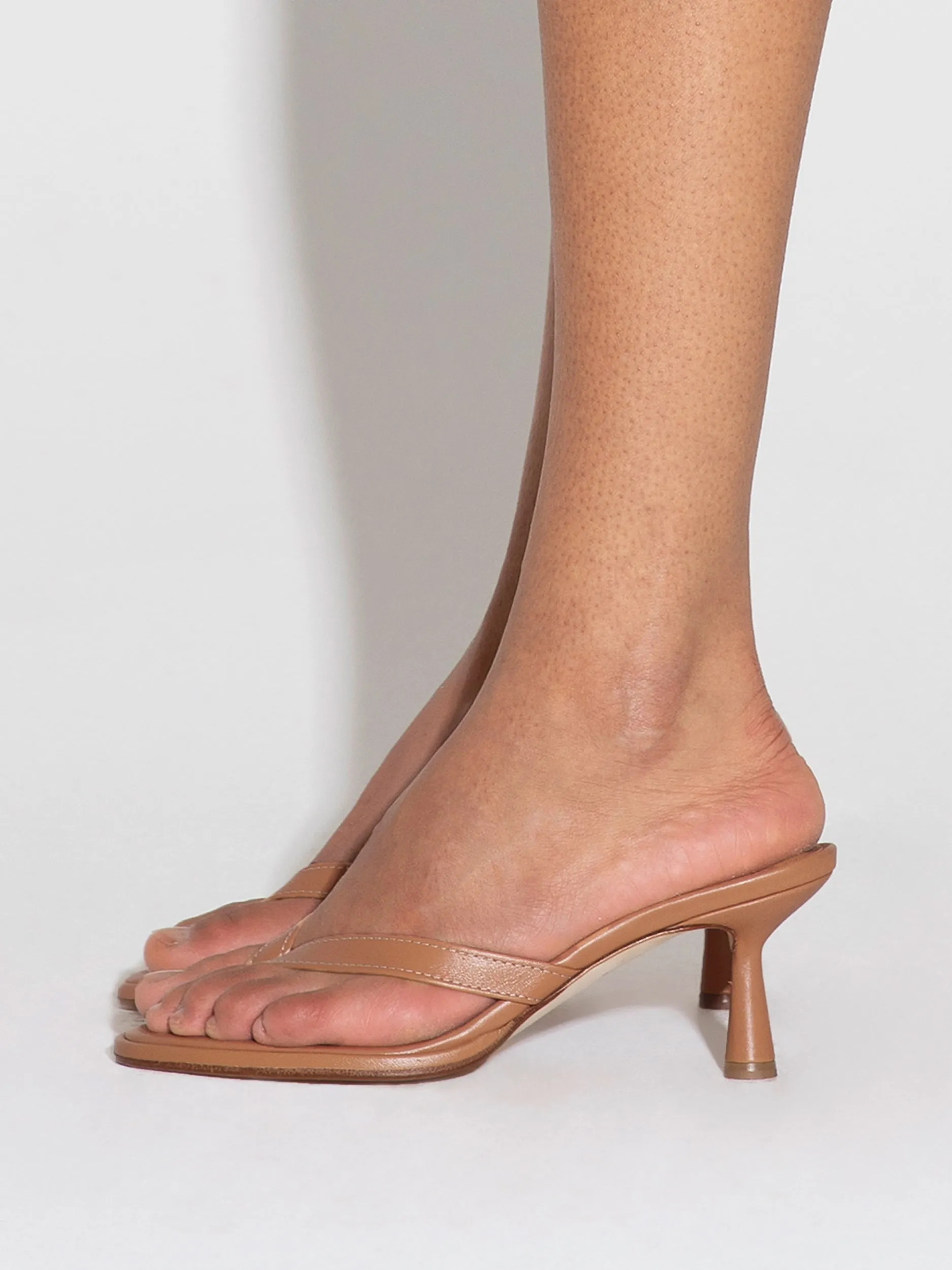 Daphne Leather Thong Sandals