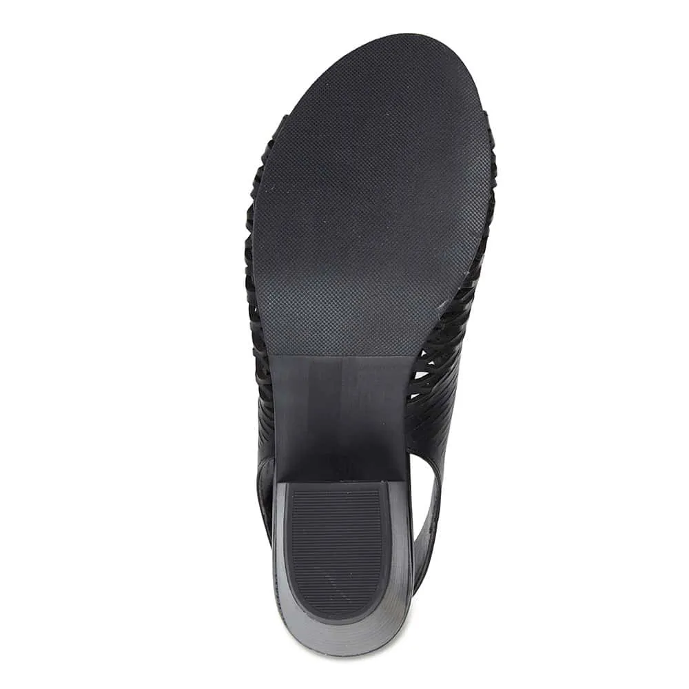 Etch Heel in Black Leather