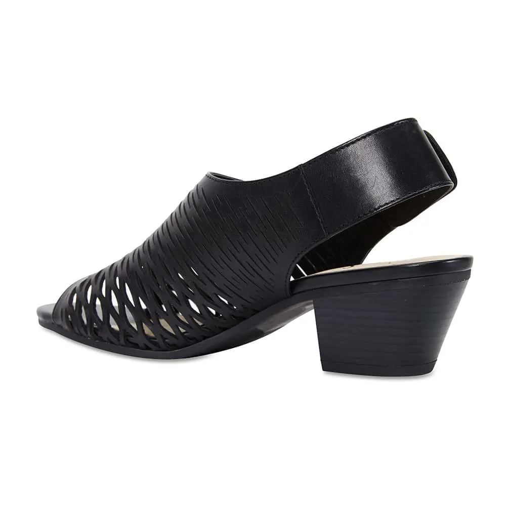 Etch Heel in Black Leather
