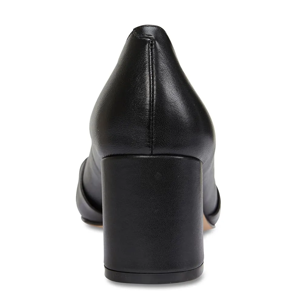 Flare Heel in Black Leather