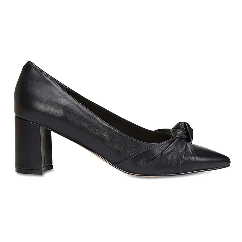 Flare Heel in Black Leather