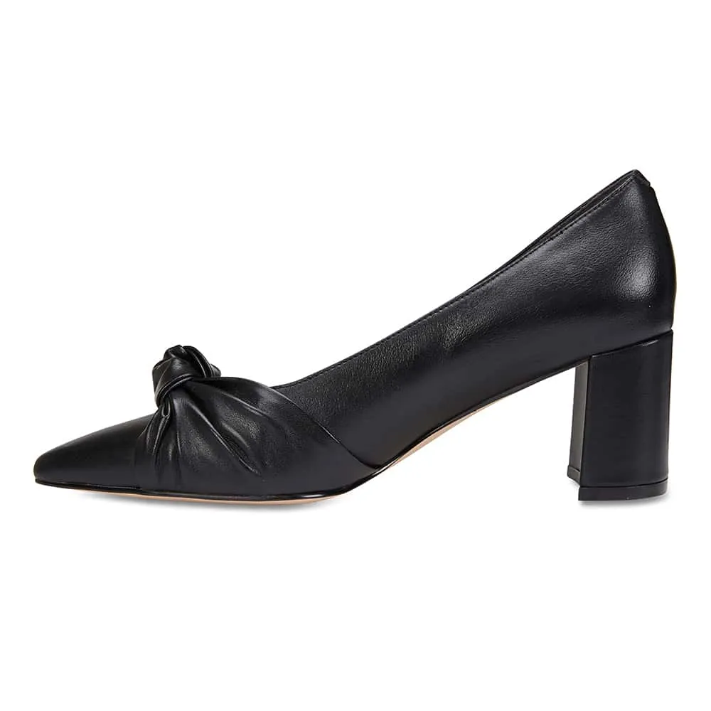 Flare Heel in Black Leather