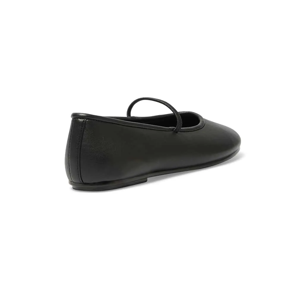 Frisco Flat in Black Smooth