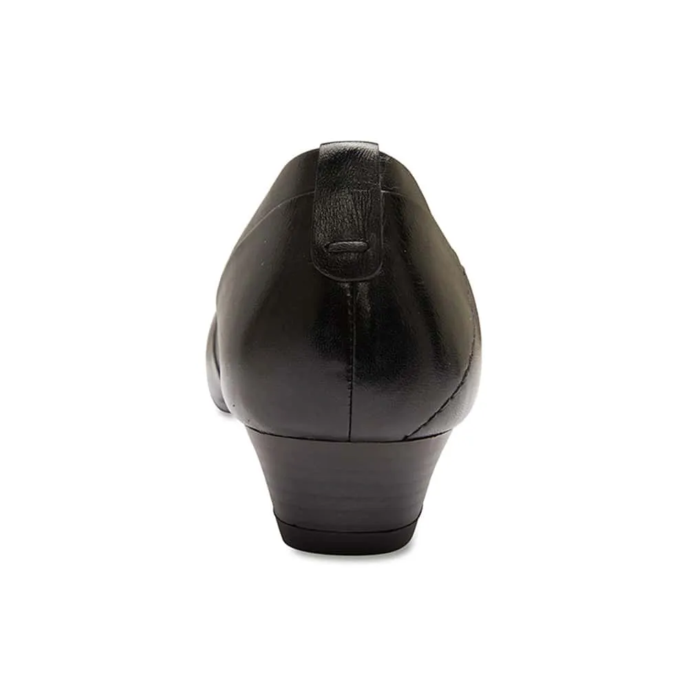 Gatto Heel in Black Leather
