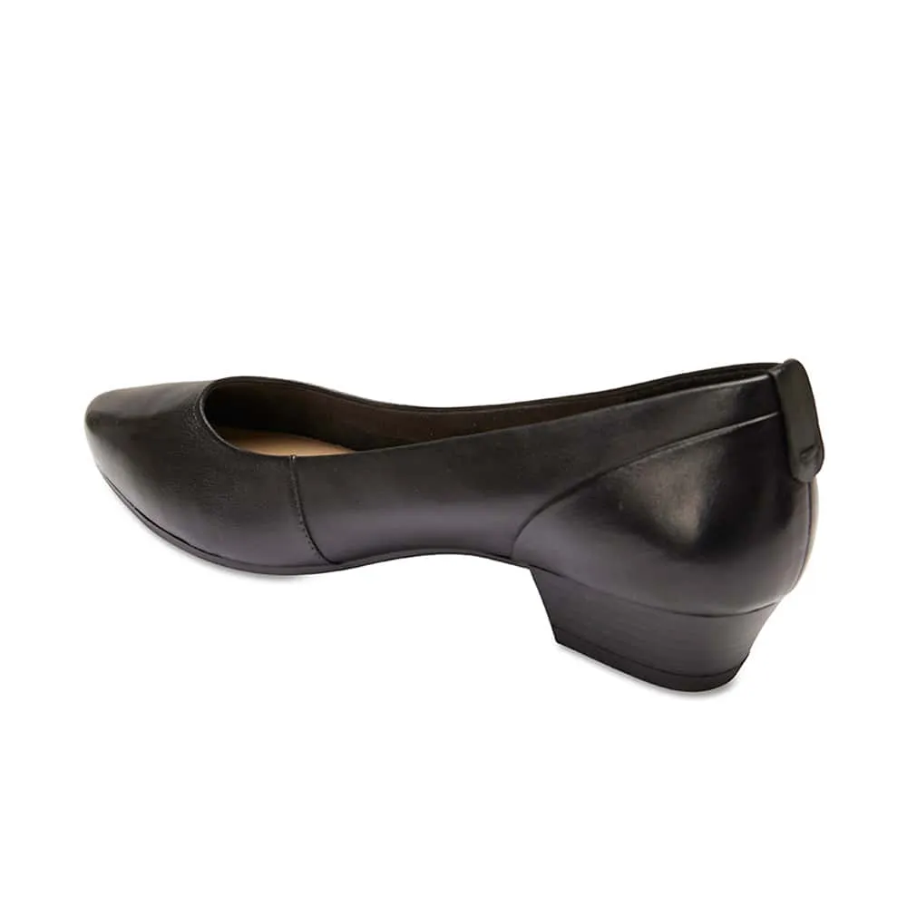 Gatto Heel in Black Leather