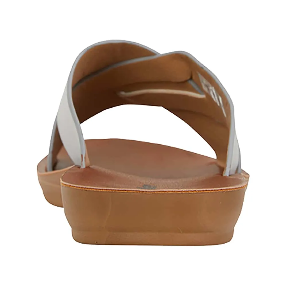 Gizmo Sandal in Light Grey Smooth