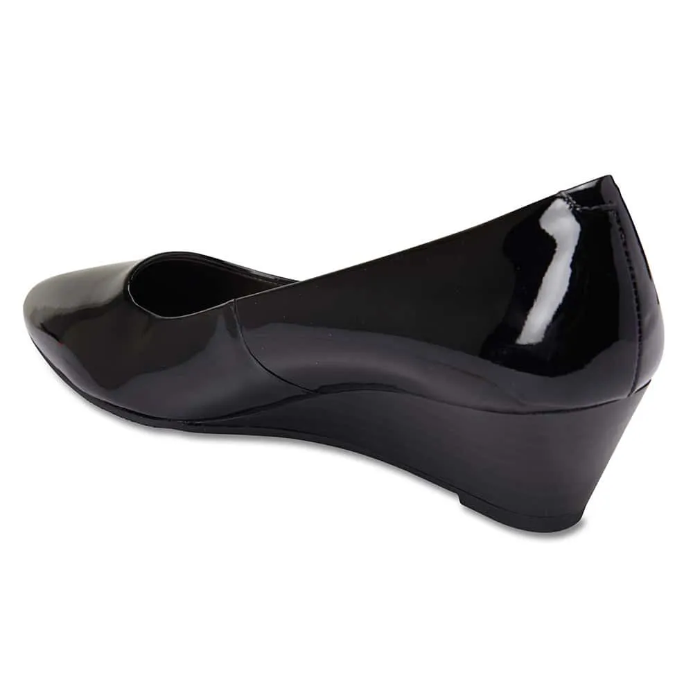 Henry Heel in Black Patent