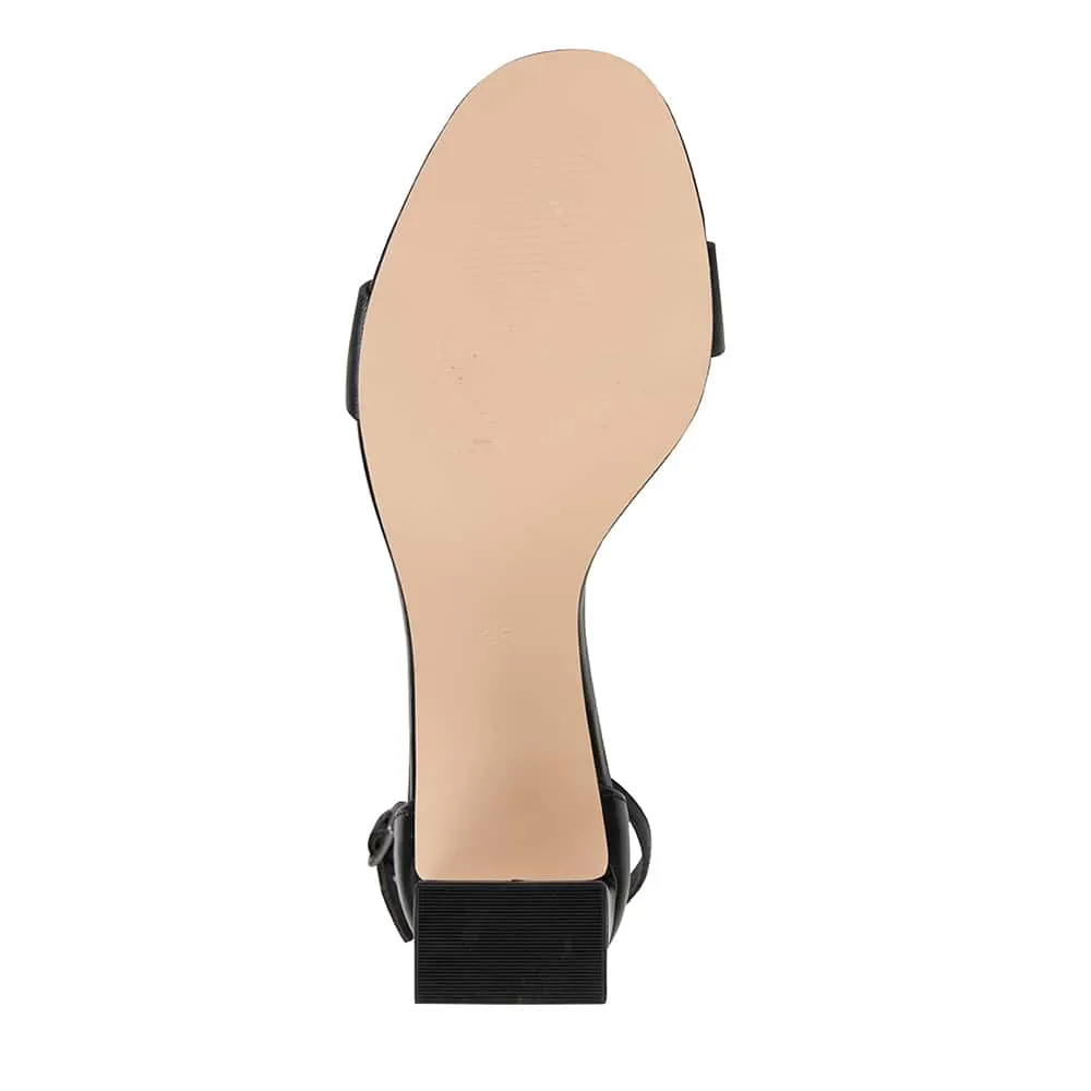 Ida Heel in Black Smooth