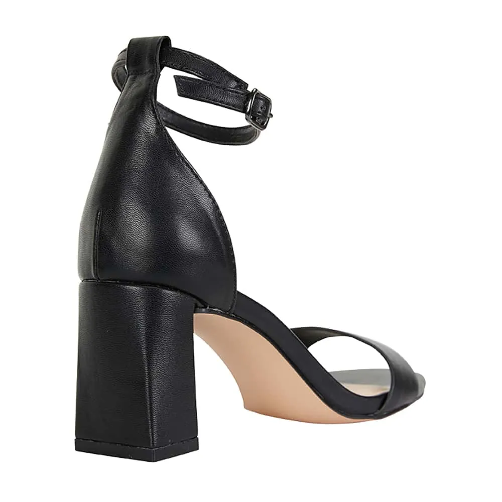 Ida Heel in Black Smooth