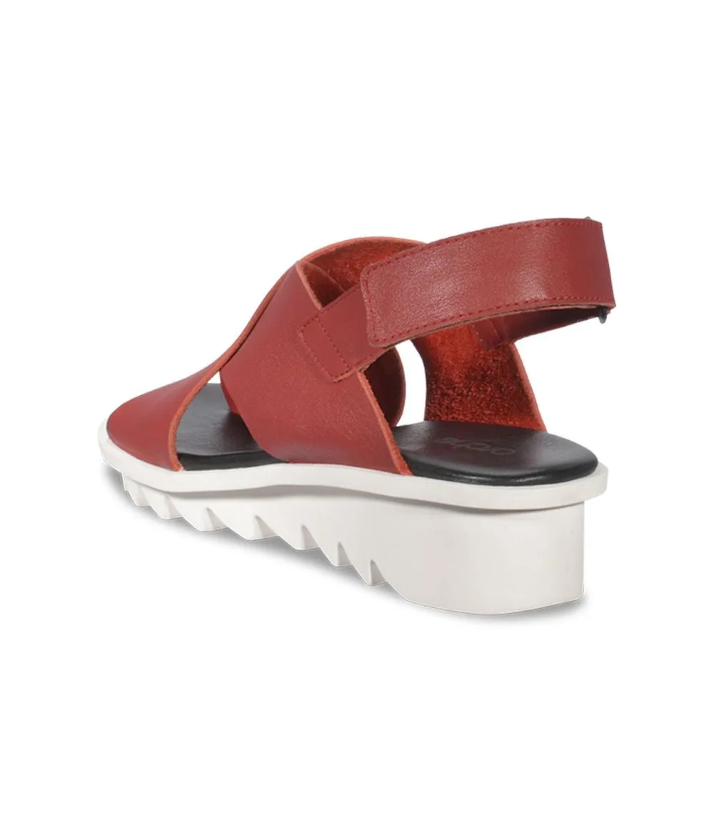 Ikam Sandales