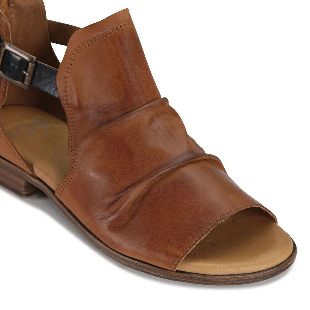 ILOSIA LEATHER BOOT SANDAL
