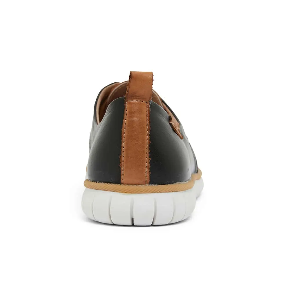 Jigsaw Sneaker in Black Leather
