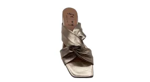 Landon Heeled Shoes In Platino Metallic