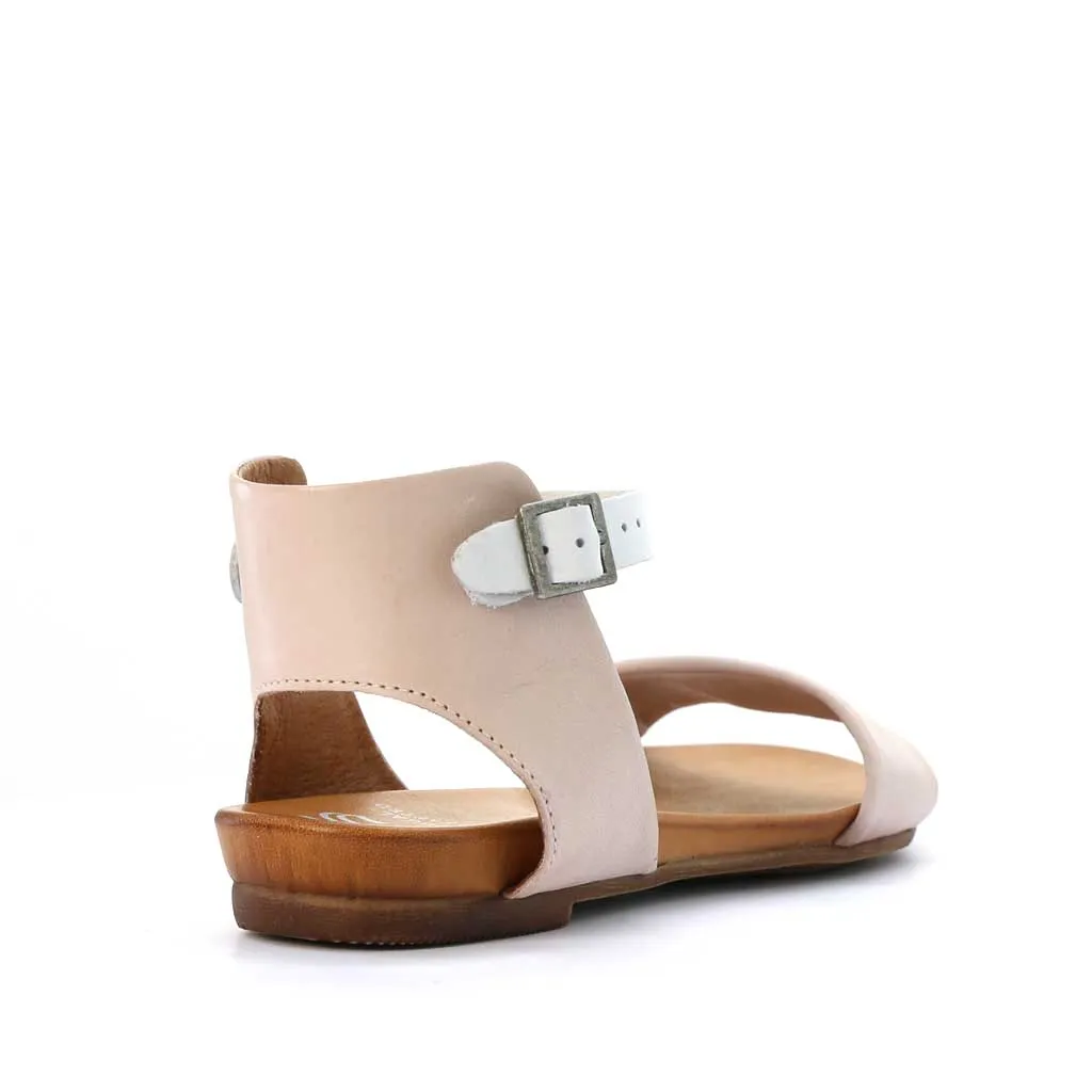 LARNA LEATHER SANDAL
