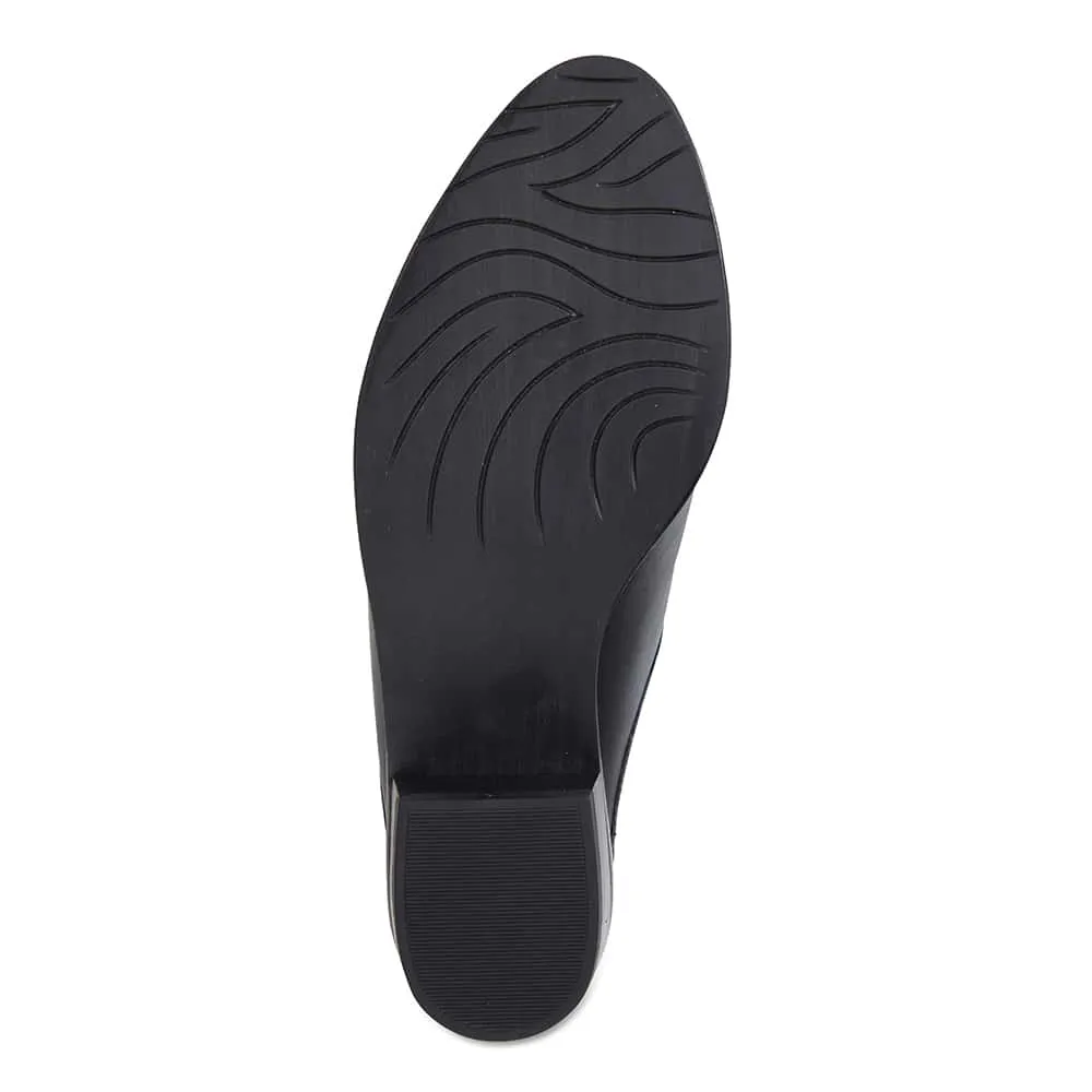 Mode Heel in Black Leather