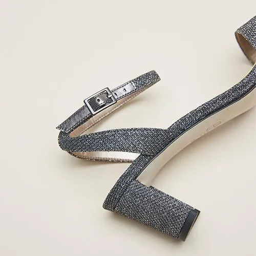 Moira Heel