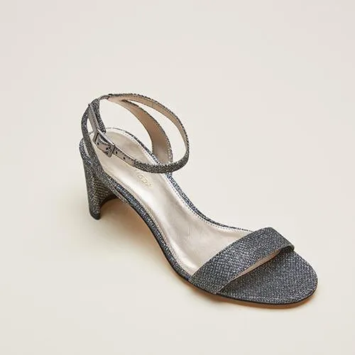 Moira Heel