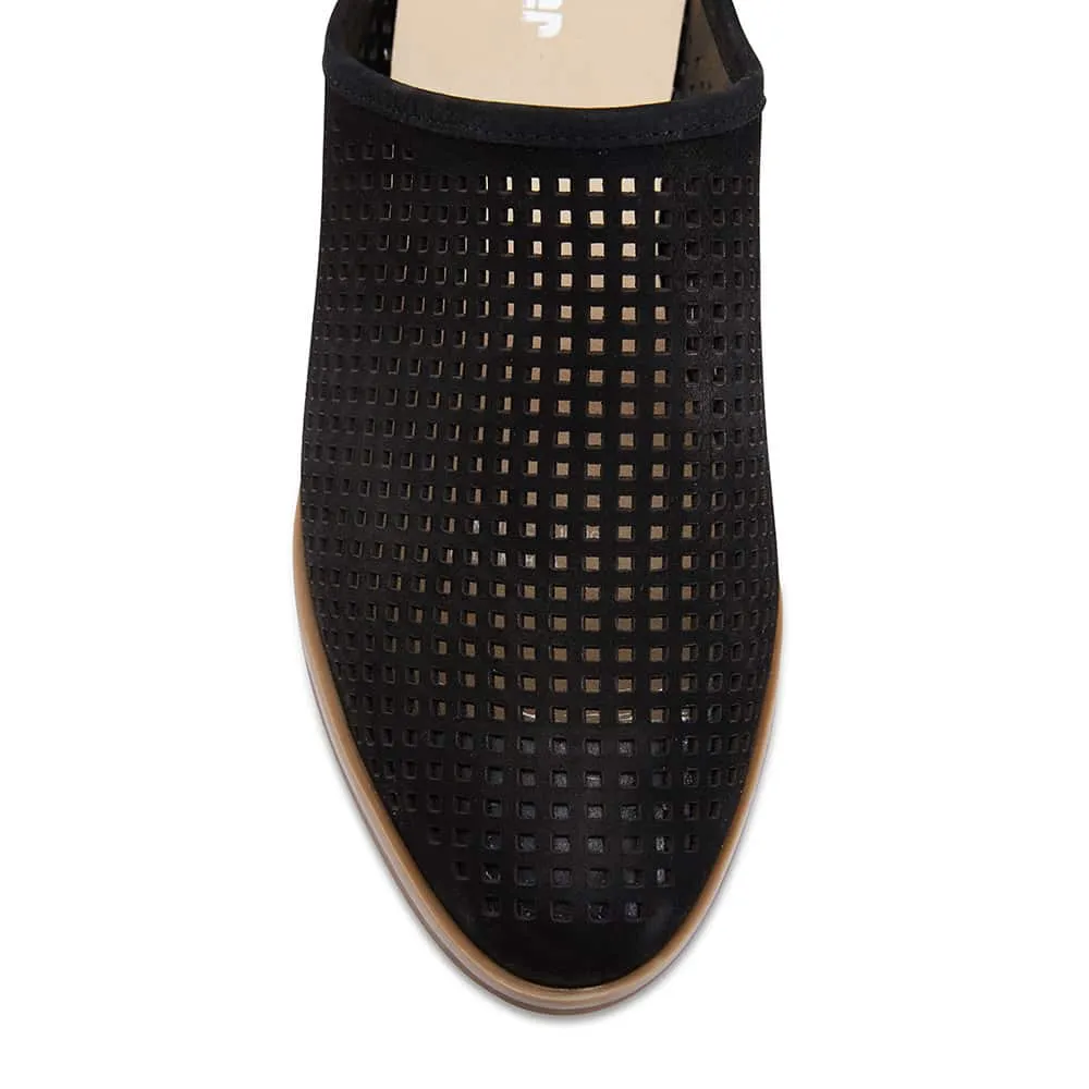 Mystic Heel in Black Nubuck