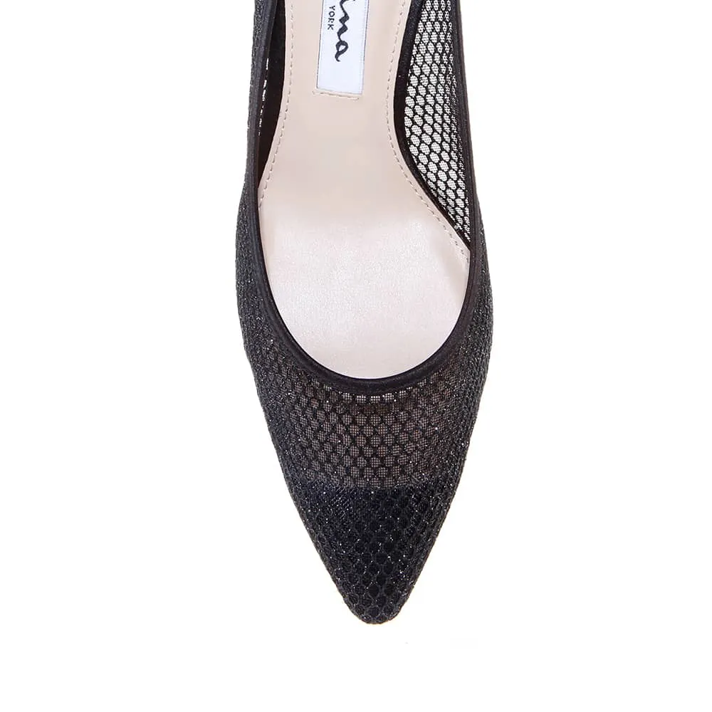 Niley Heel in Black