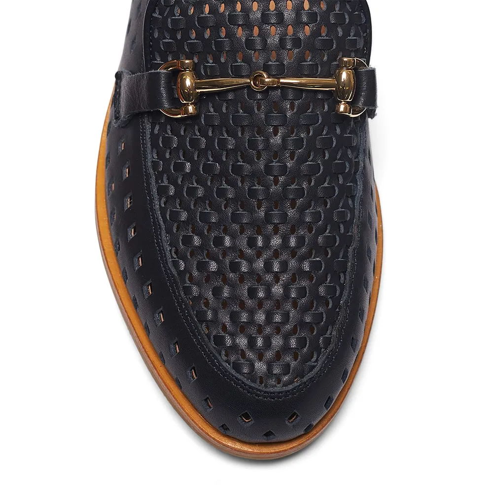 Nixon Loafer in Navy Leather