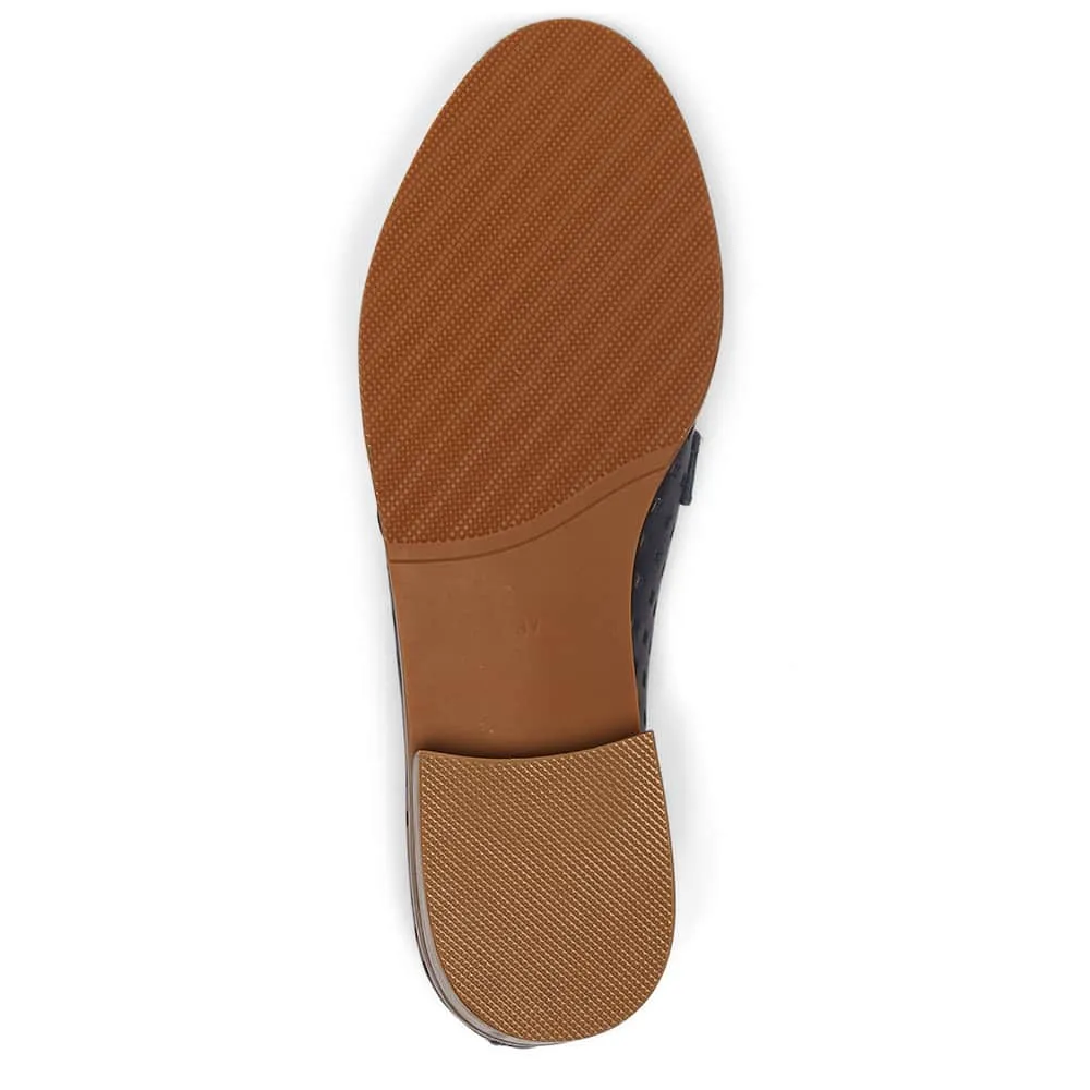 Nixon Loafer in Navy Leather