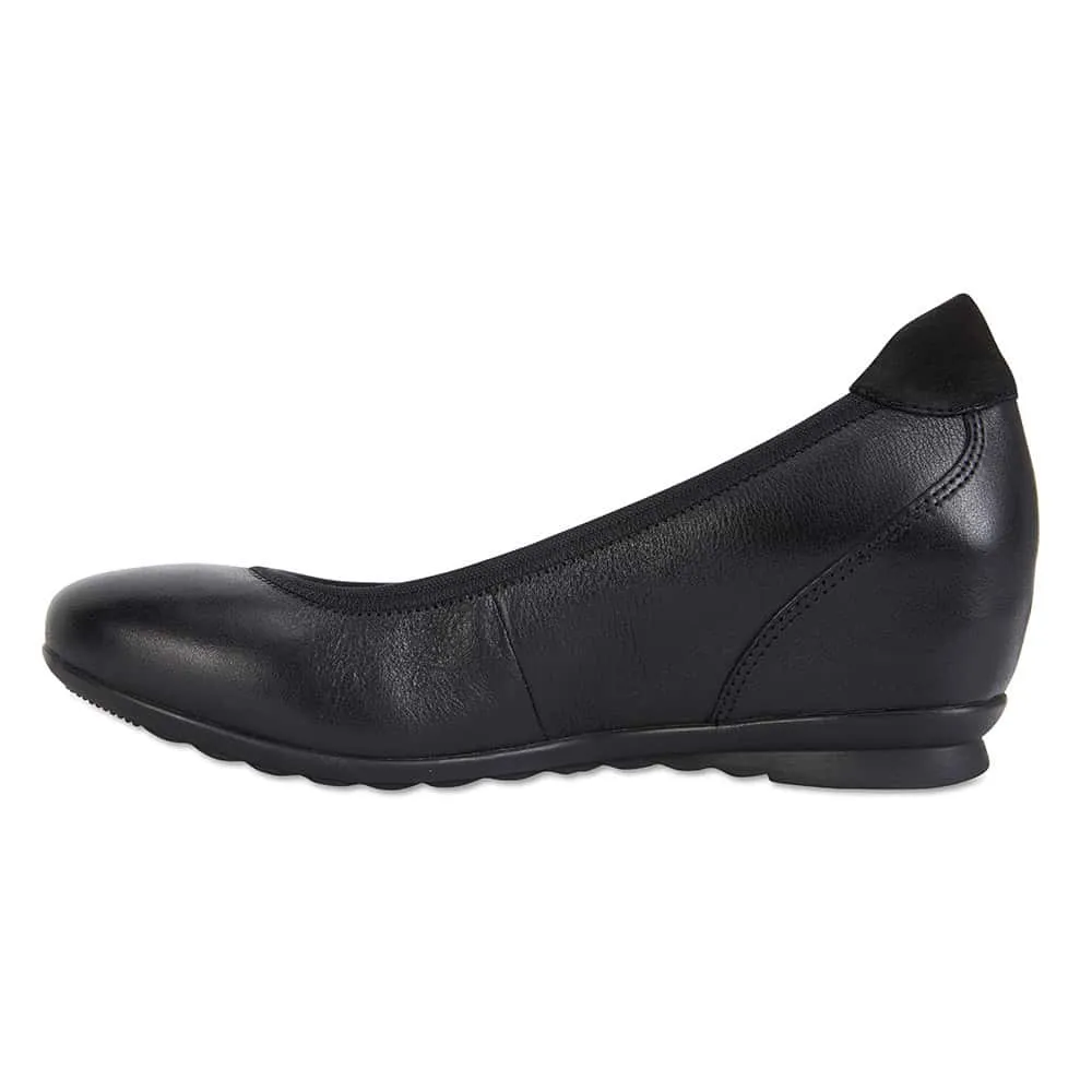 Norah Heel in Black Leather