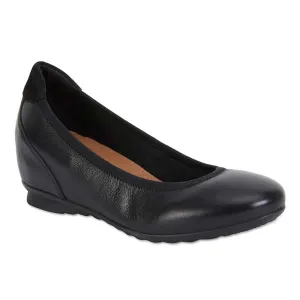 Norah Heel in Black Leather