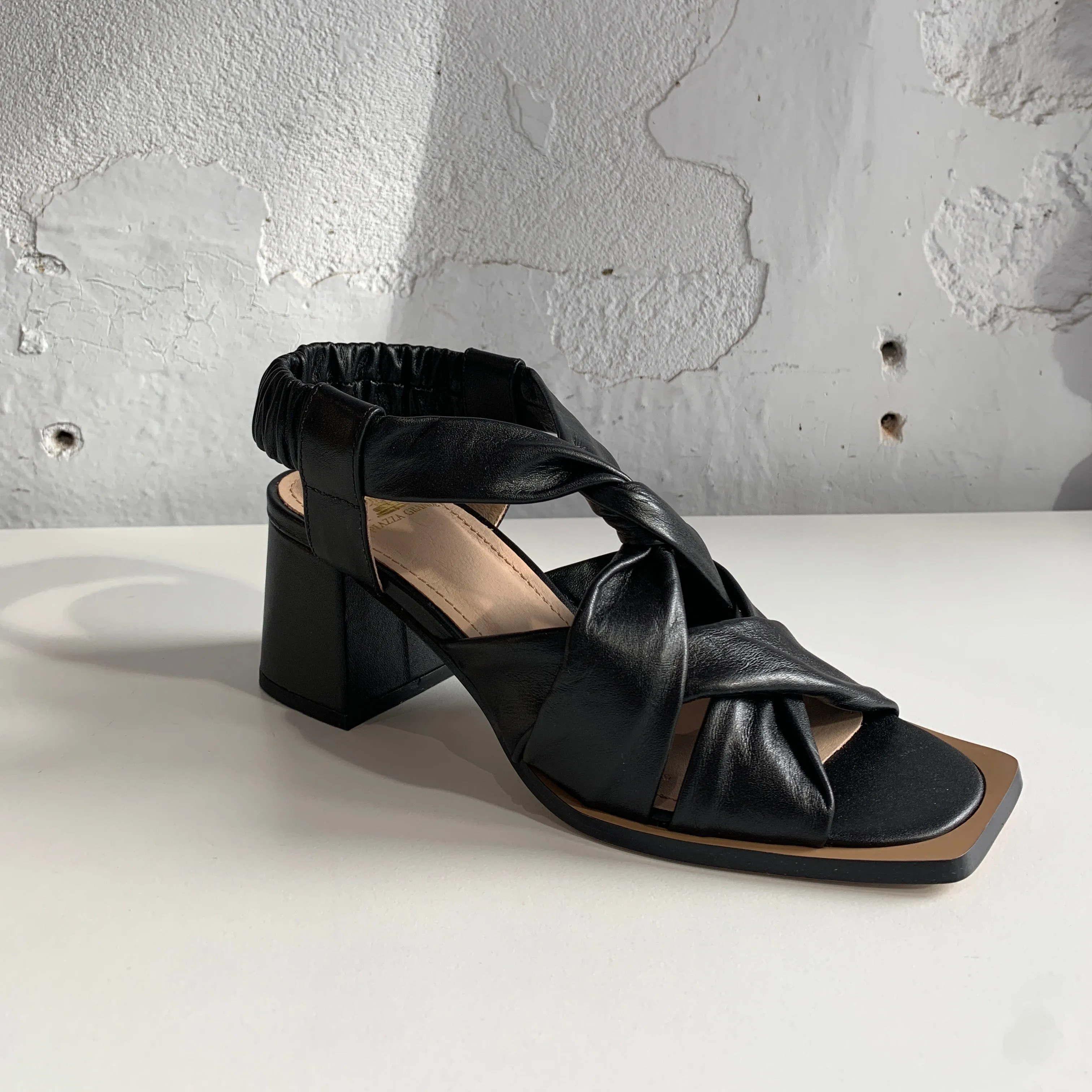 Piazza Grande Pia Black - LAST PAIR size 36