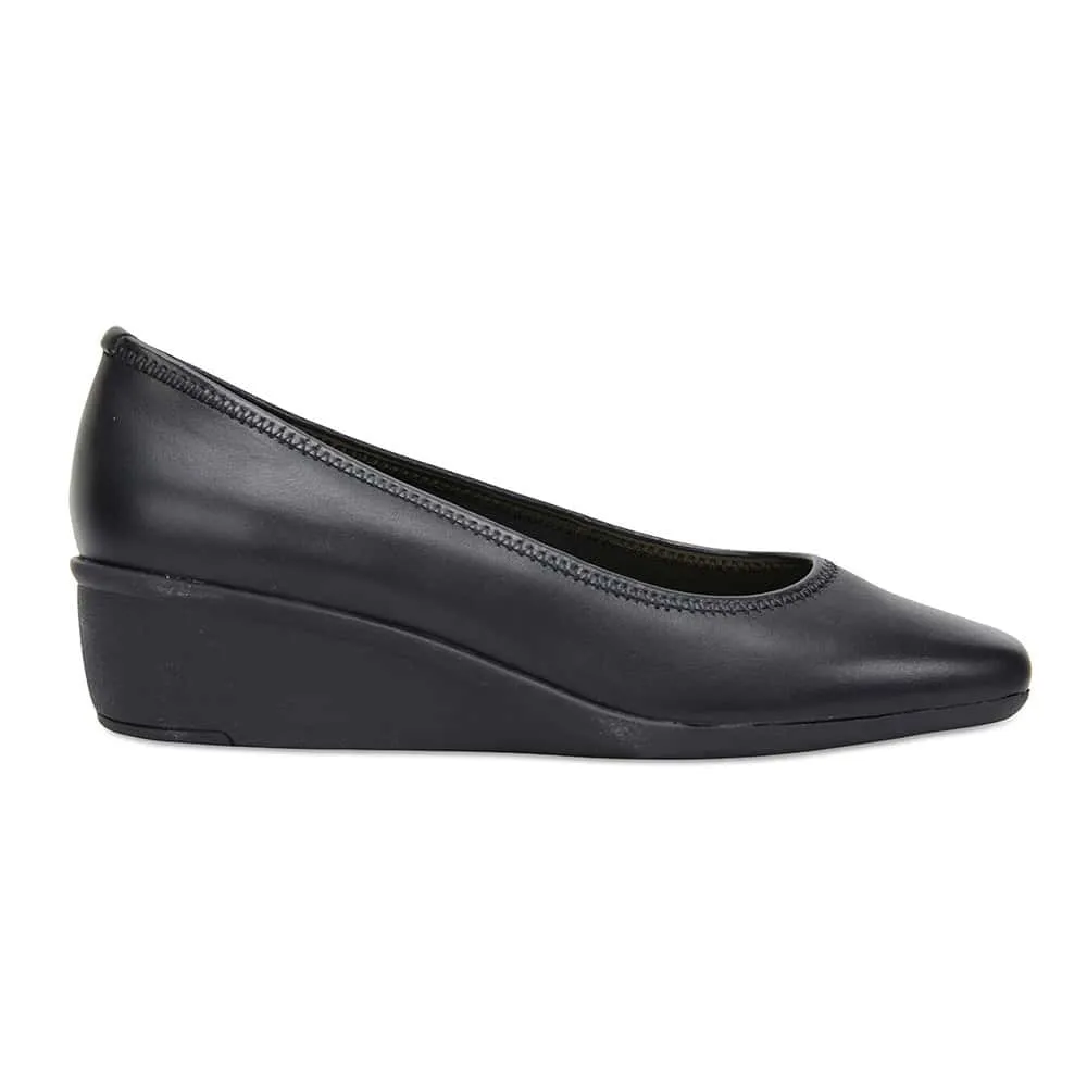 Prism Heel in Black Leather