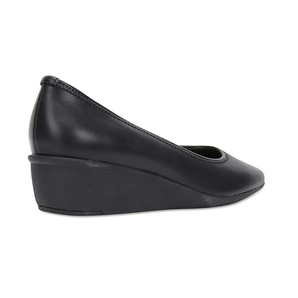 Prism Heel in Black Leather