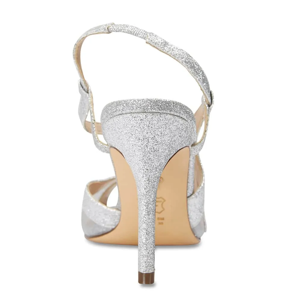 Regina Heel in Silver