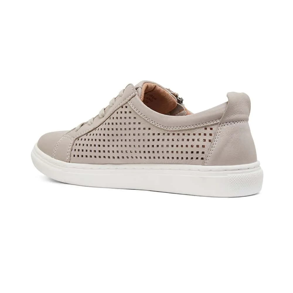 Rio Sneaker in Light Grey Leather