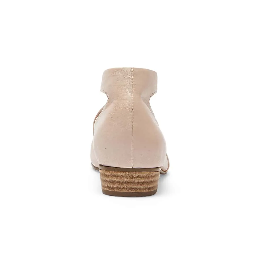 Sasha Heel in Blush Leather