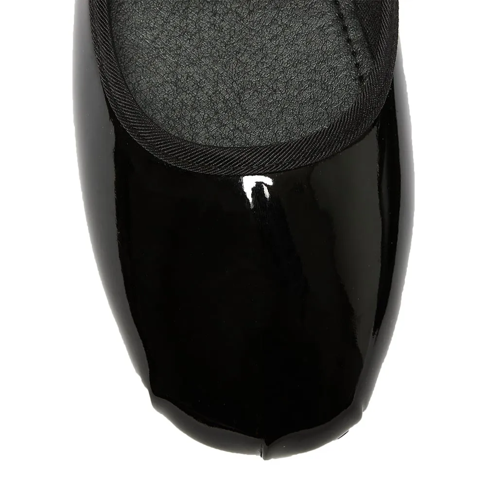 Selma Flat in Black Patent