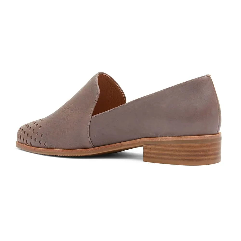 Shade Loafer in Taupe Leather