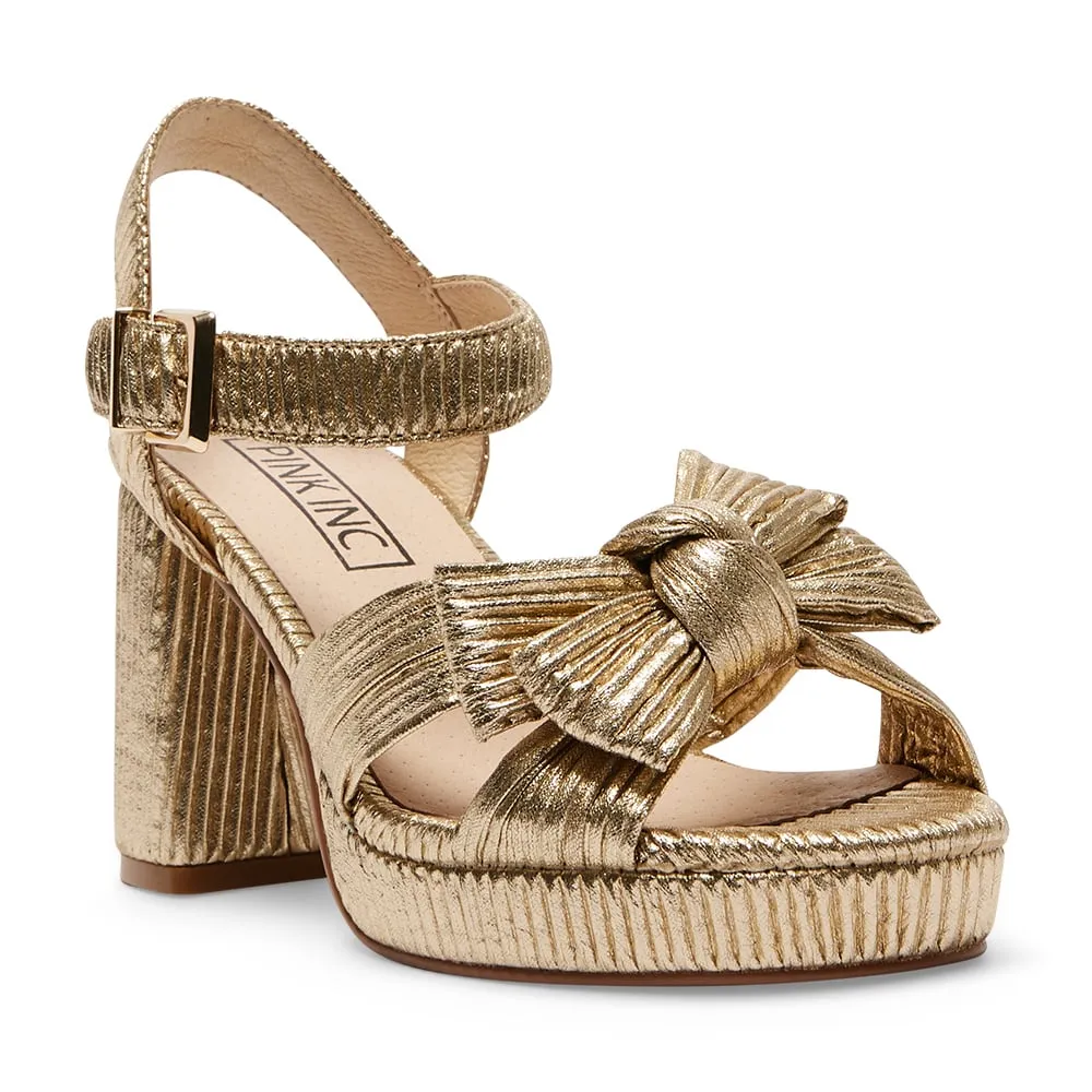 Sherbet Heel in Gold Pleat