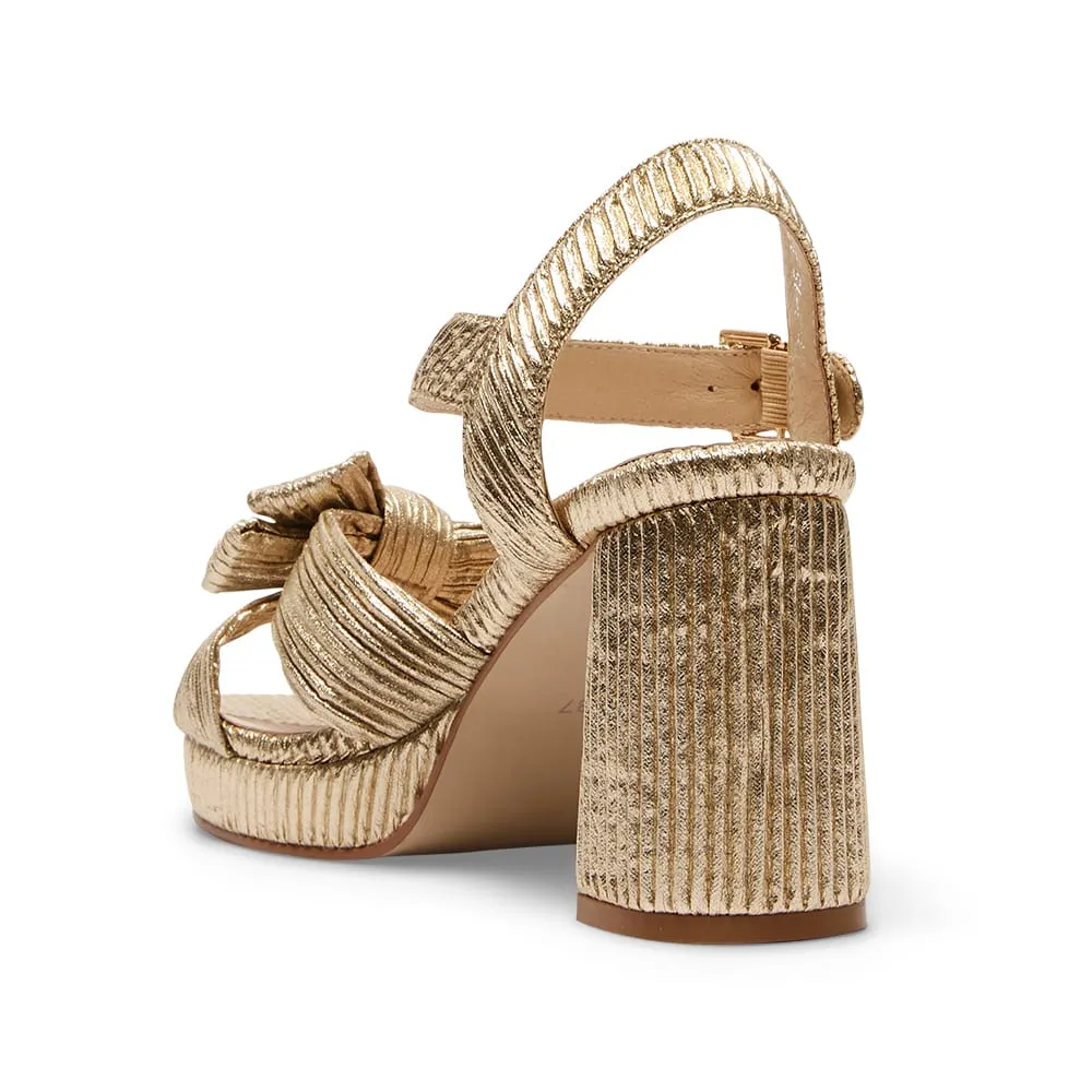 Sherbet Heel in Gold Pleat