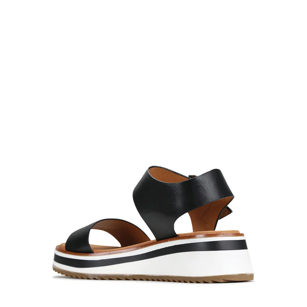 SPORTY LEATHER WEDGE SANDAL