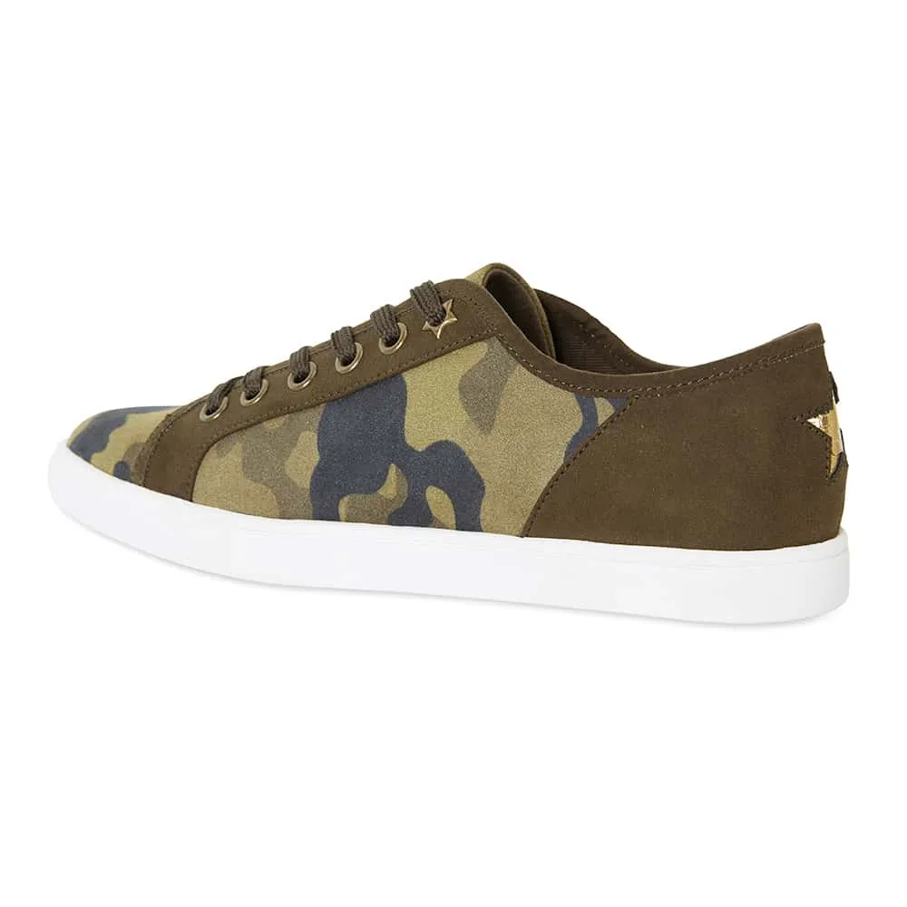 Street Sneaker in Camouflage