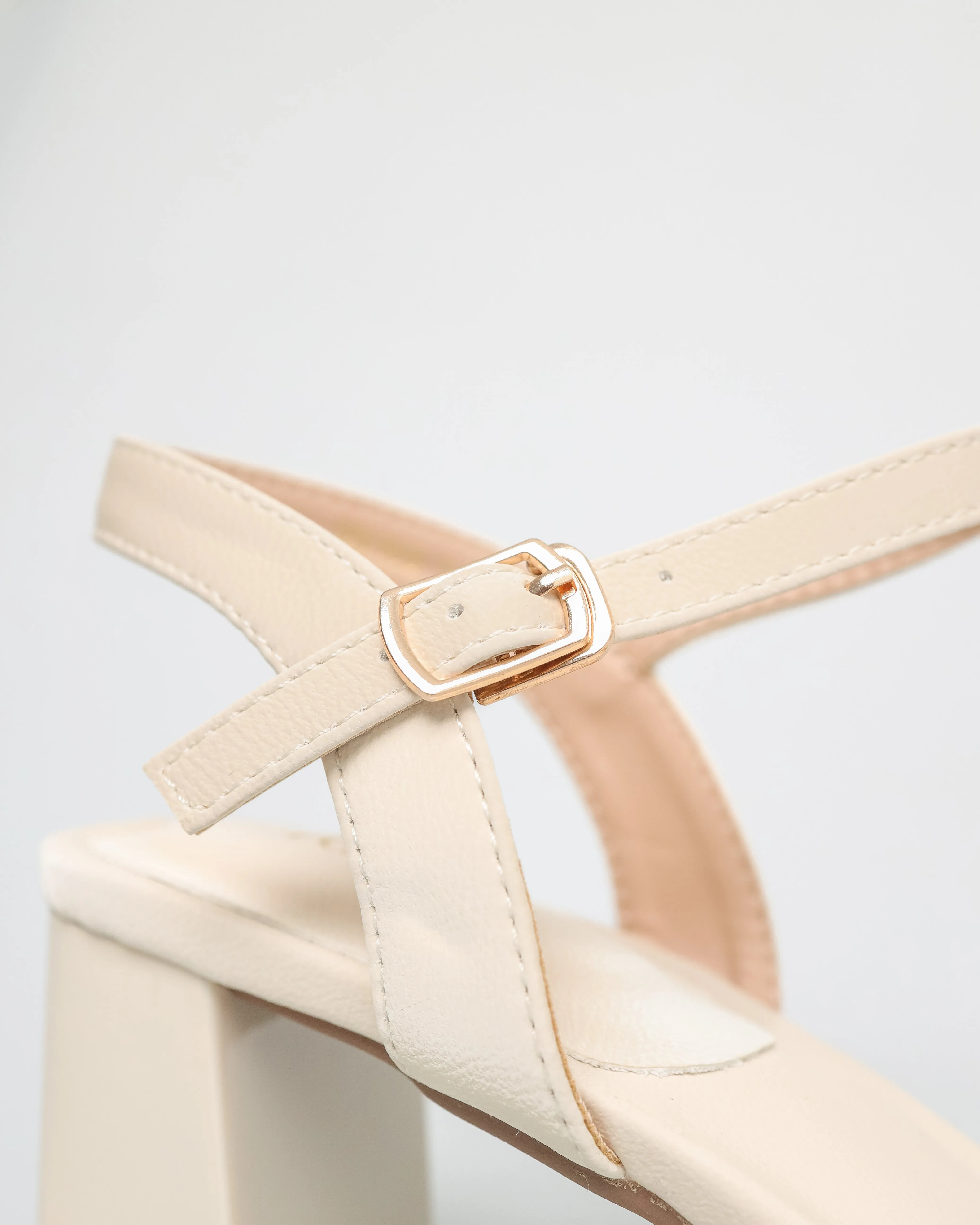 Tomaz NN169 Ladies Twisted Strap Block Heels