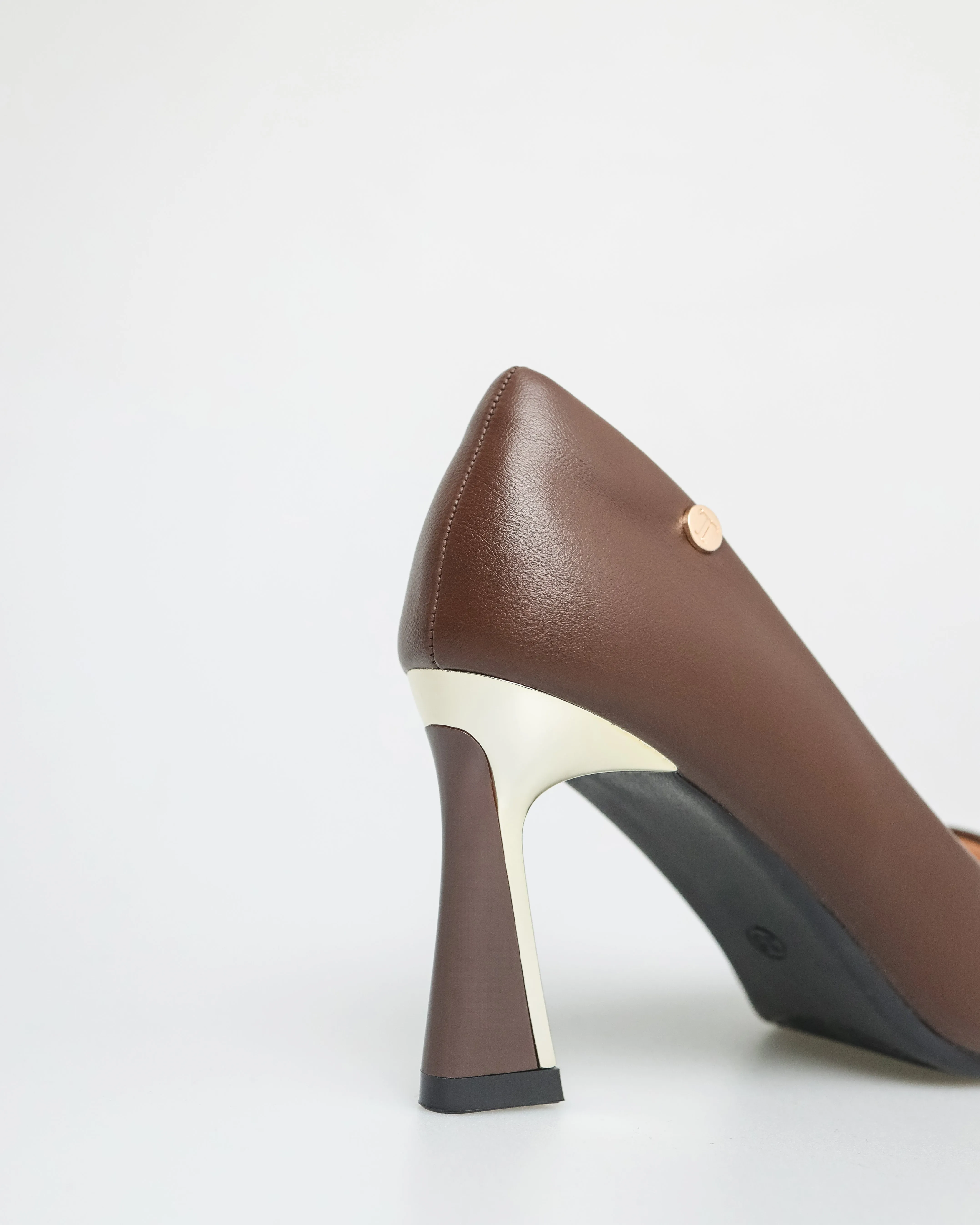Tomaz NN239 Ladies Metallic Detail Pump Heels