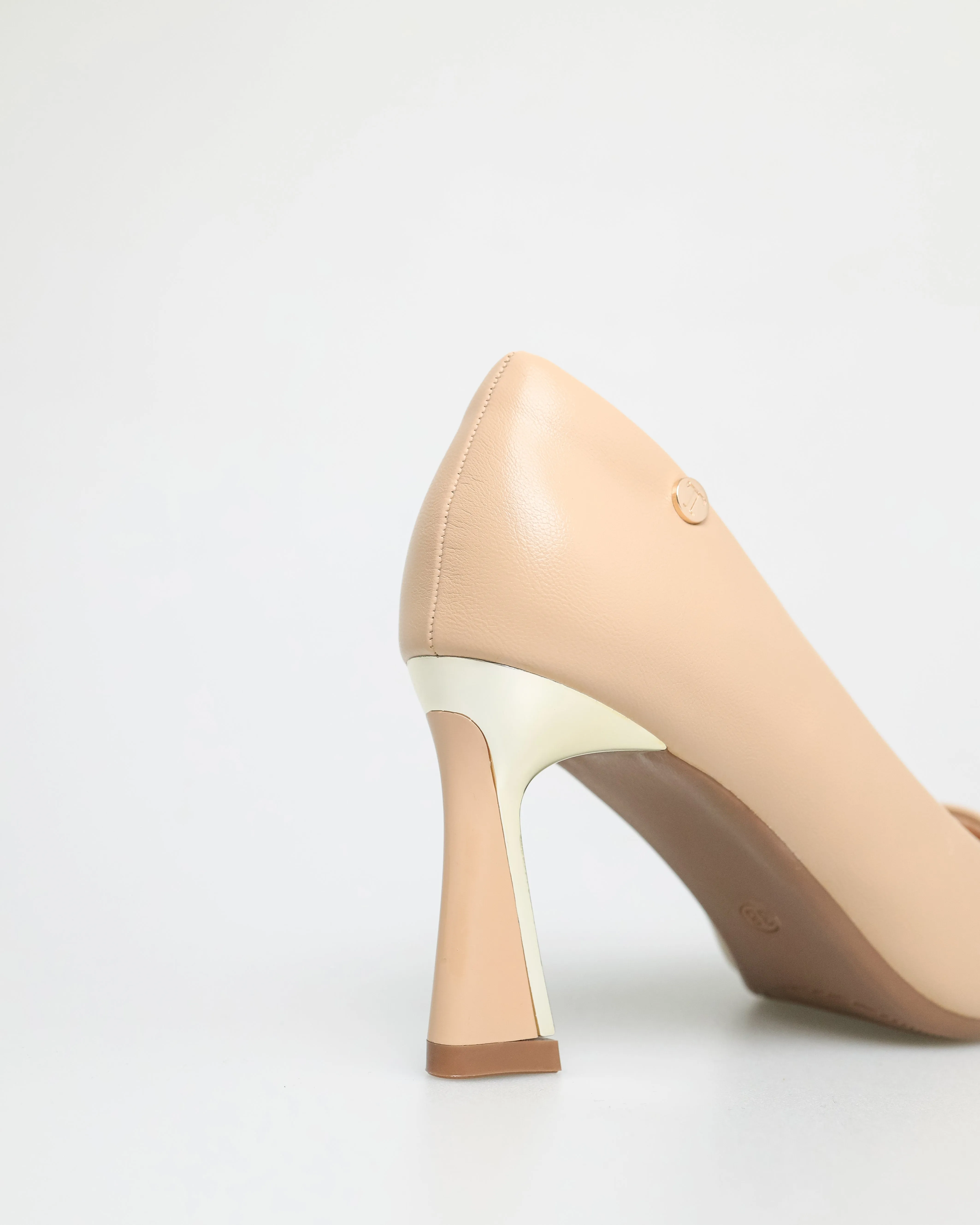 Tomaz NN239 Ladies Metallic Detail Pump Heels