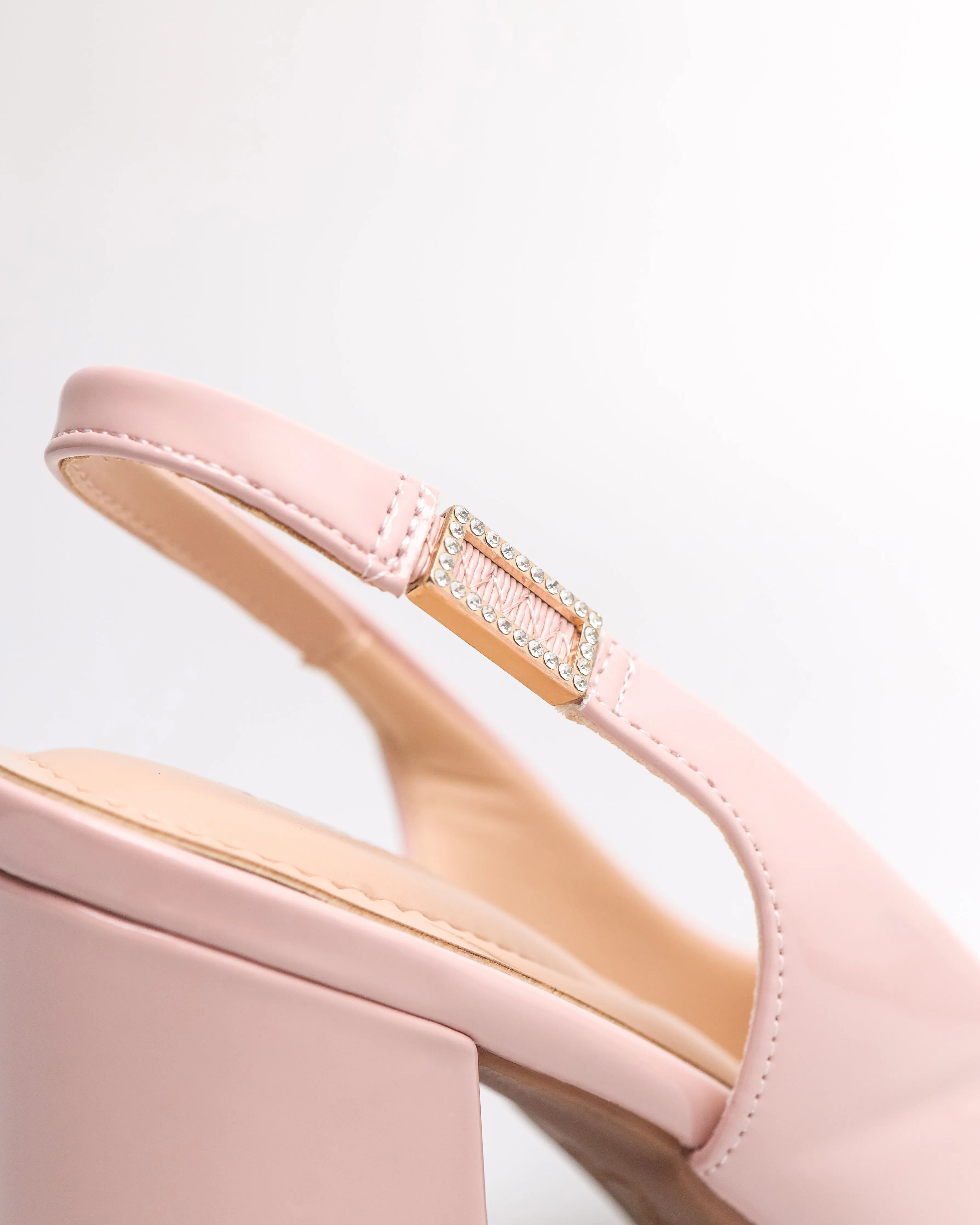 Tomaz NN439 Ladies Pointy Slingback Heels