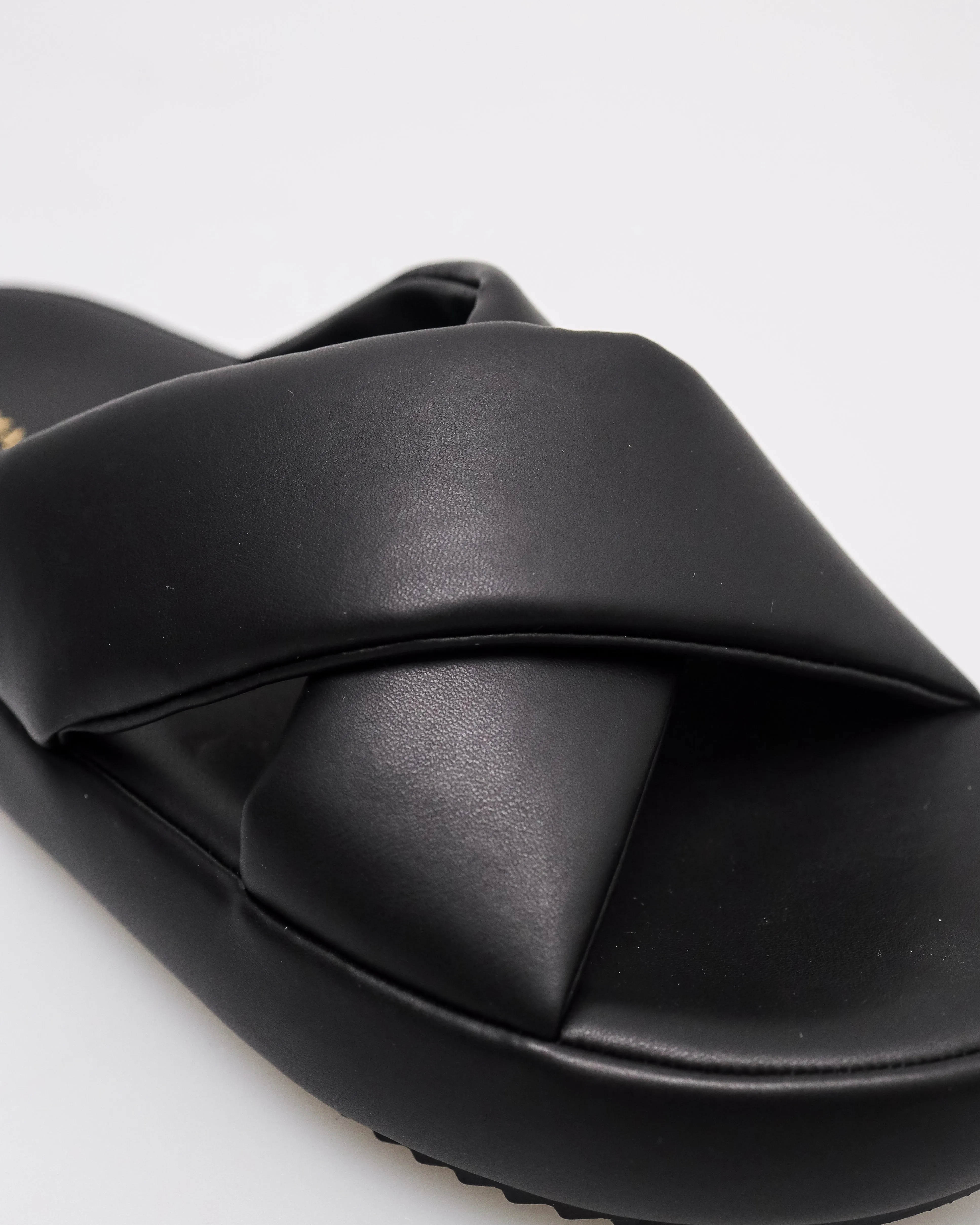 Tomaz NN451 Ladies Cross Padded Flats