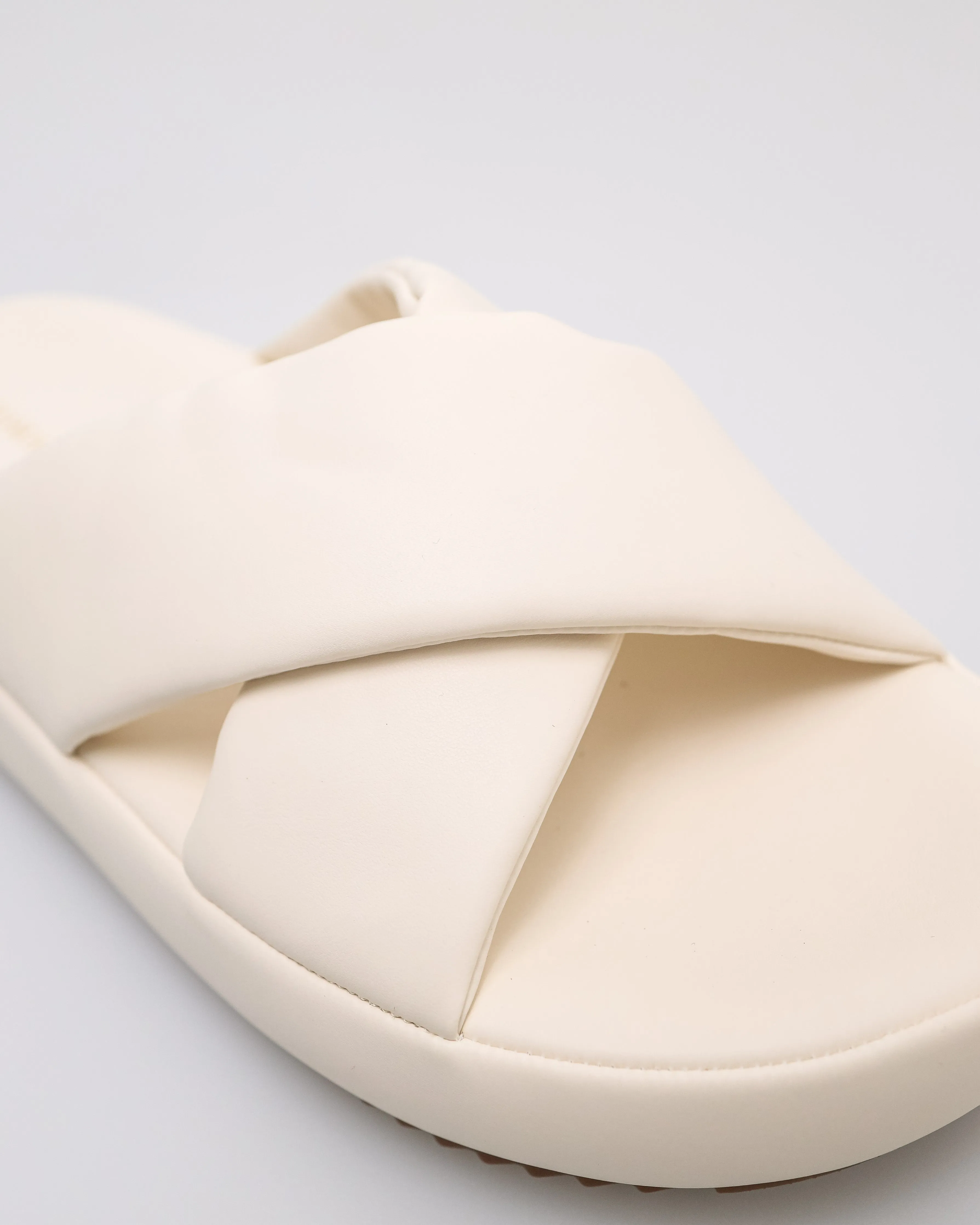 Tomaz NN451 Ladies Cross Padded Flats
