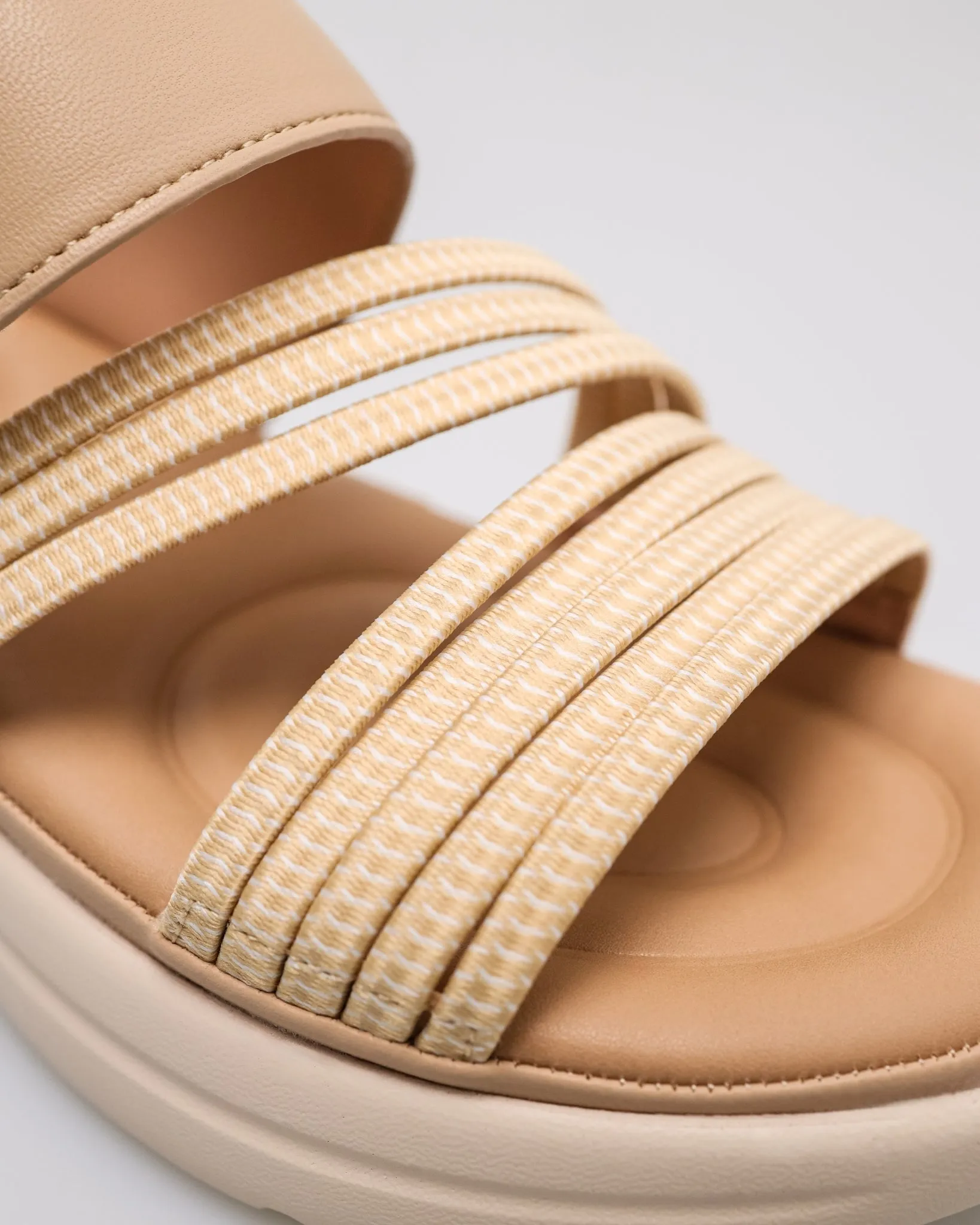 Tomaz NN503 Ladies Twisted Charm Sandals