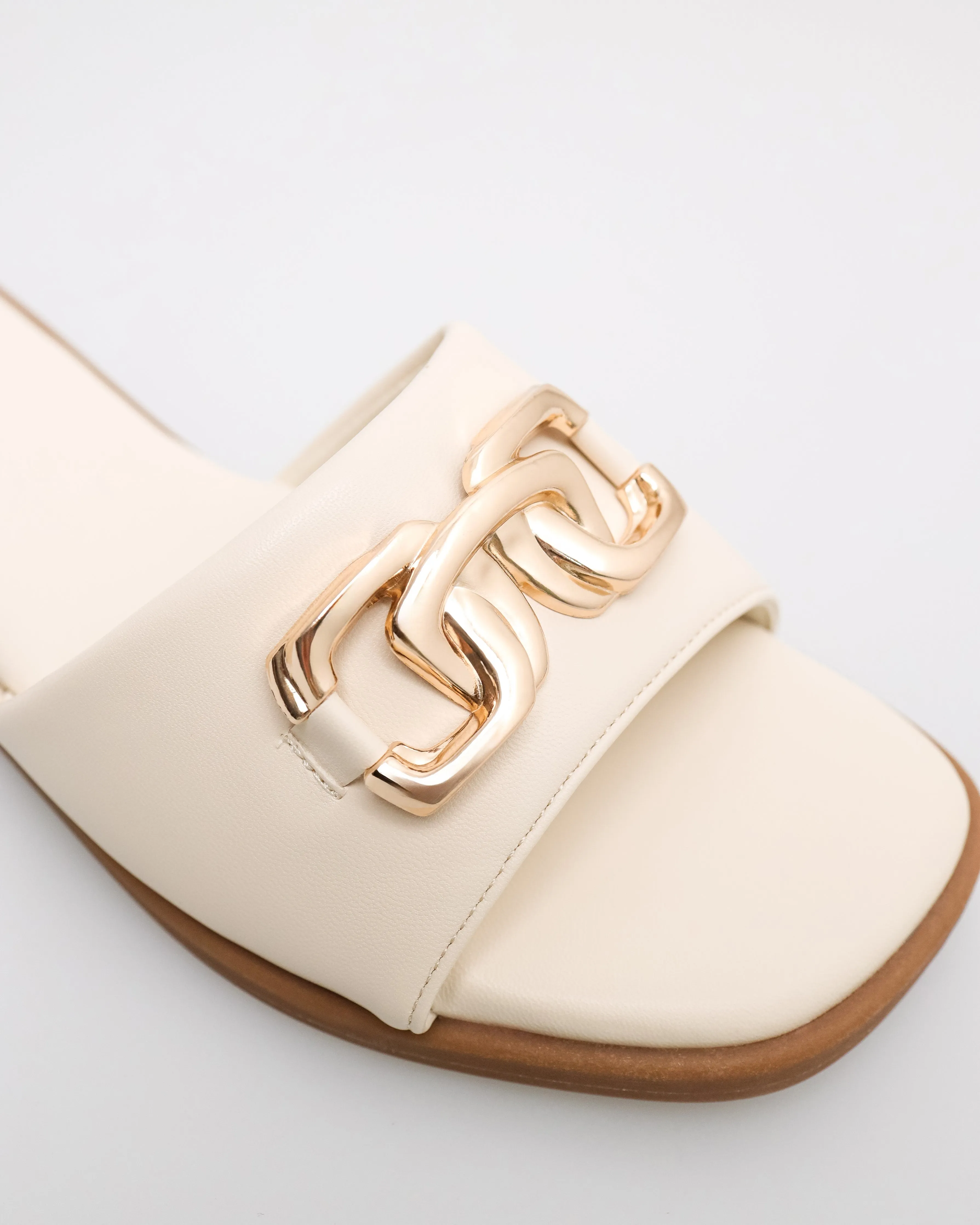 Tomaz YX223 Ladies Golden Bond Flats (Cream)